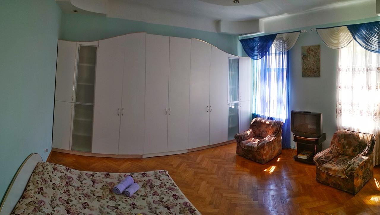 Apartments On Valova 25 Lwów Zewnętrze zdjęcie
